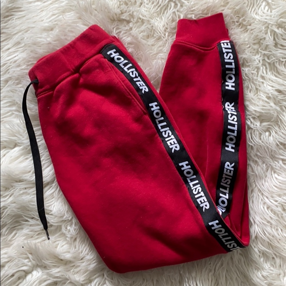 Hollister Sweats